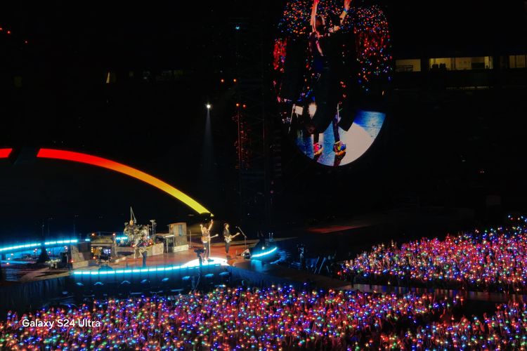 Hasil foto konser Coldplay di Singapura pakai Samsung Galaxy S24 Ultra