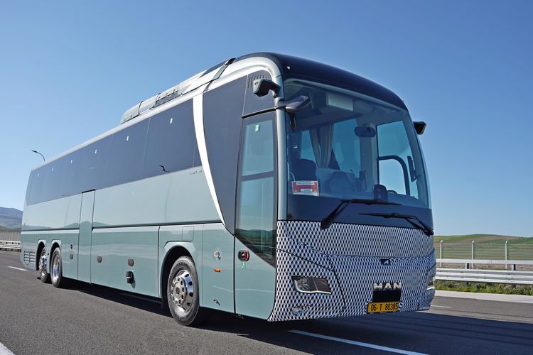 Bus listrik jarak jauh dari MAN