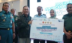 Sinergi untuk Pendidikan, Bank Mandiri dan Mitra BUMN Salurkan Bantuan Biaya Kuliah Putra-putri TNI/Polri