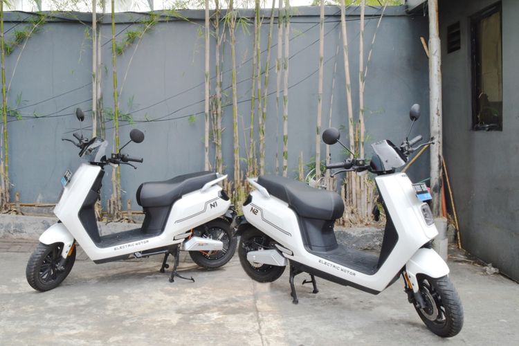 Viar resmi meluncurkan motor listrik baru Viar N1 dan N2. 