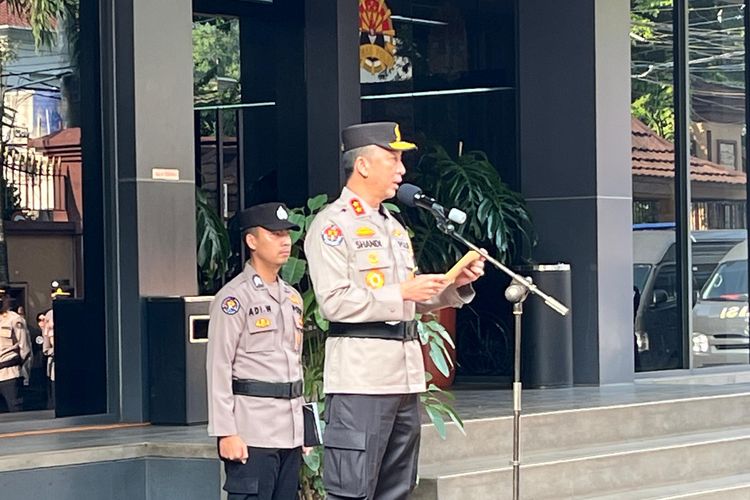 Kepala Divisi Humas Polri Irjen Sandi Nugroho dalam Apel Kesiapan Satgas Humas Operasi Ketupat di Mabes Polri, Jakarta, Senin (1/4/2024).