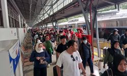 Volume Penumpang Meningkat, KAI Ingatkan Ketentuan Bagasi Maksimum agar Libur Nataru Tetap Seru