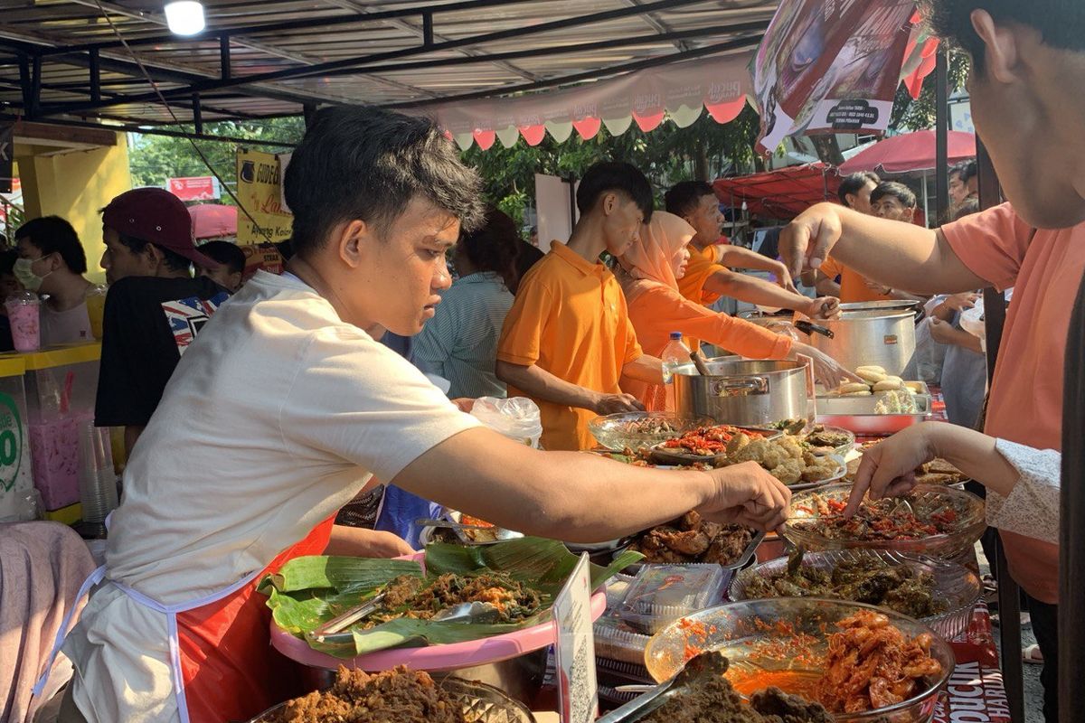 5 Hal Penting yang Harus Diketahui Sebelum Membeli Takjil di Benhil