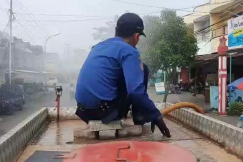 Penjelasan Damkar Semarang soal Pengendara Motor Kecelakaan Diduga Terciprat Disinfektan