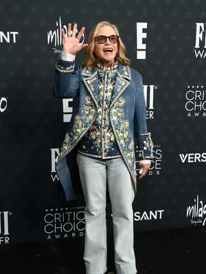 Amy Madigan dalam Critics Choice Awards 2026.