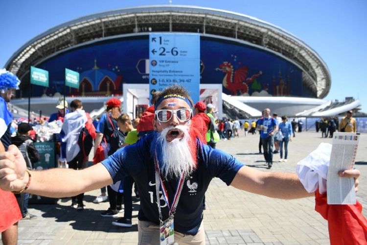 Dukungan suporter Perancis di Kazan Arena, 16 Juni 2018.