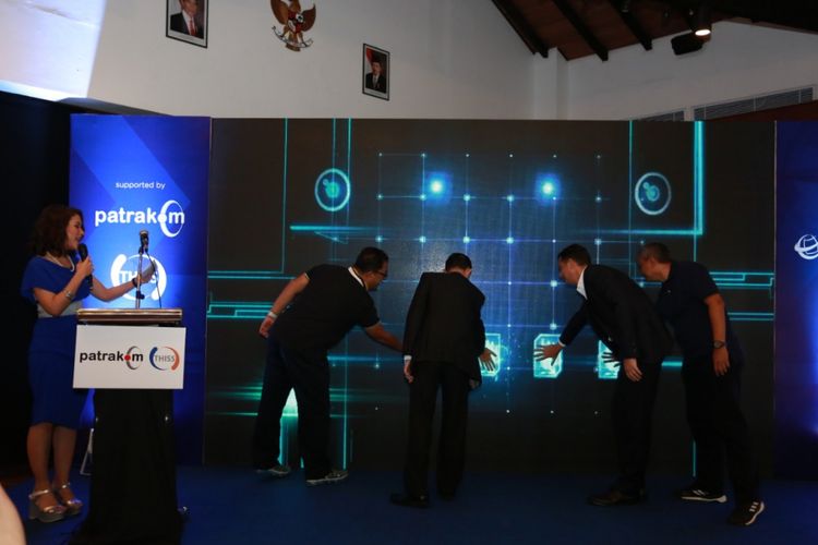 Telkomsat gandeng THISS Technologies Pte Ltd Singapura meluncurkan Patrakom USAT, layanan baru berupa komunikasi satelit broadband bagi pelanggan maritim di wilayah Asia Tenggara.

Layanan baru yang bernama Patrakom USAT 