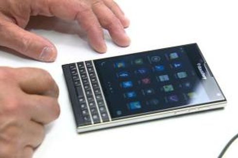 Bos BlackBerry Pamer Ponsel Baru