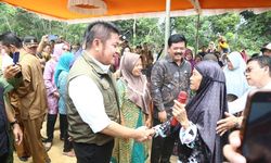 Wujudkan Mimpi Suku Anak Dalam, Herman Deru Bagikan Sertifikat Lahan untuk 762 KK 