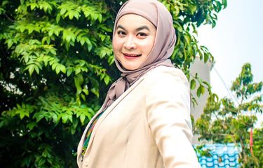 Presenter dan komedian era 90an Ulfa Dwiyanthi. 