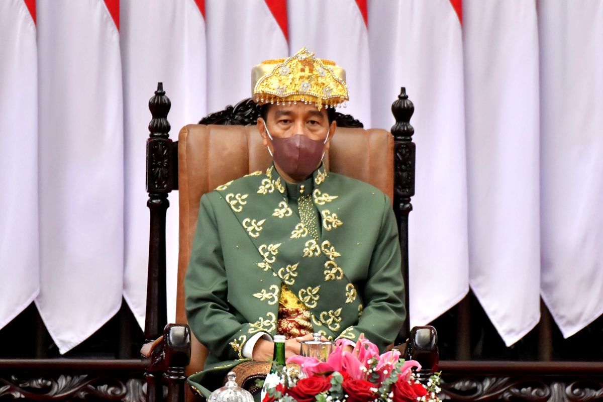 Presiden Joko Widodo saat menghadiri Sidang Tahunan MPR Tahun 2022 di Kompleks Parlemen, Selasa (16/8/2022).