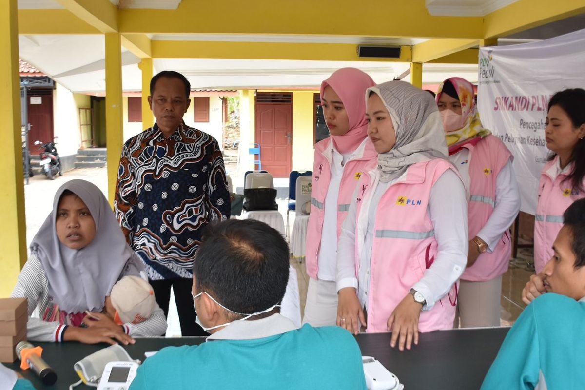 Srikandi PT PLN Energi Primer Indonesia (PLN EPI) melakukan aksi  peduli stunting dan pelayanan kesehatan di Kalurahan Karang Asem dan Gombang, Gunung Kidul pada Jumat (22/12/2023).
