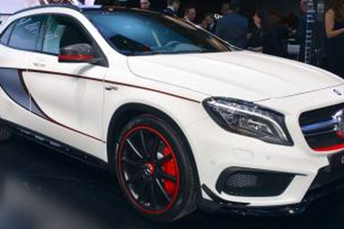 Mercedes Benz GLA 45 AMG tampil di Detroit Motor Show 2014