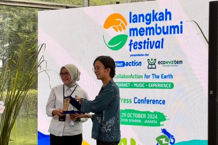 CEO dan Co-founder Ecoxyztem, Jonathan Davy optimis terhadap semakin besarnya minat generasi muda, khususnya Gen Z dan Millenials menjadi ecopreneur atau pengusaha yang menciptakan bisnis dengan basis keberlanjutan.