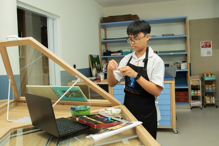 Sekolah Bogor Raya meresmikan Creative Learning Hub, fasilitas pembelajaran siswa SMP dan SMA yang menggabungkan perpustakaan, ruang seni, ruang musik, serta area kolaboratif (29/10/2025).
