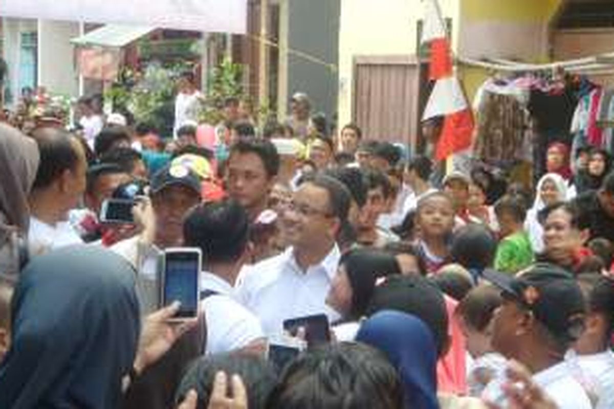 Anies Baswedan di Kelurahan Pademangan Barat, Selasa (13/12/2016)