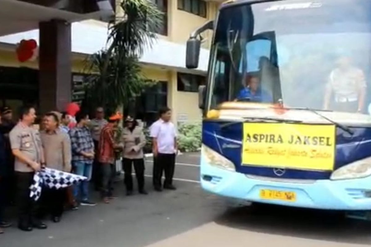 Polisi resmikan program  bus gratis untuk para demonstran, Jumat (1/11/2019).