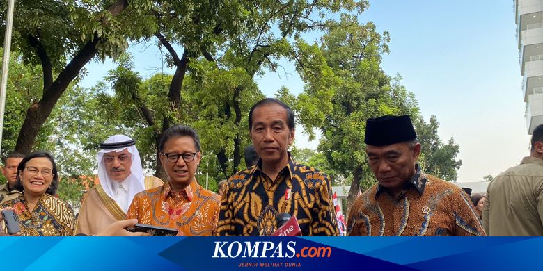 Soal Subsidi KRL Berbasis NIK, Jokowi: Saya Enggak Tahu