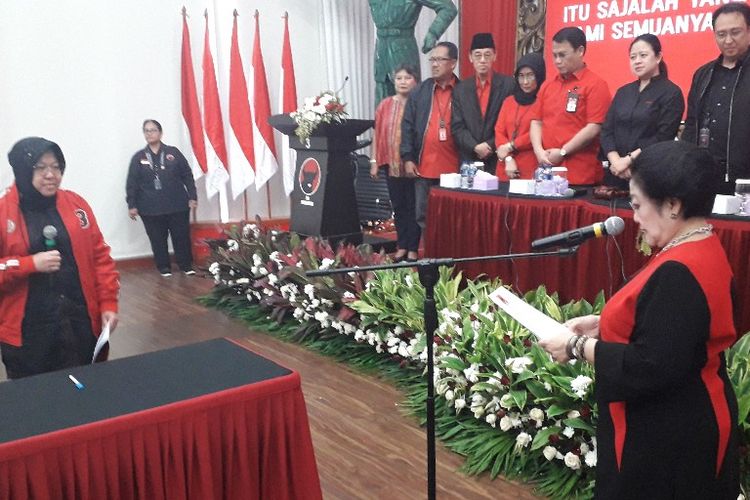 Prosesi pelantikan Ketua DPP PDI-P Bidang Kebudayaan Tri Rismaharini di Kantor DPP PDI-P, Senin (19/8/2019).