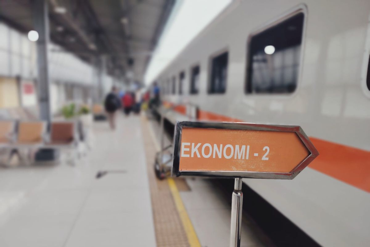 KAI mencatat tingkat okupansi Kereta Api (KA) Jarak Jauh (JJ) dengan skema public service obligation (PSO) mencapai 136,13 persen hingga Jumat (28/3/2025).