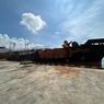 Kapal Pengangkut Pertalite yang Terbakar Berhasil Ditarik ke Pelabuhan Lombok 