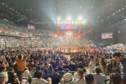 Rekap UFC 281: Penuh Kejutan, Dua Raja Dikudeta