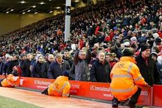 Aksi Suporter Bukan Penyebab Liverpool Gagal Menang