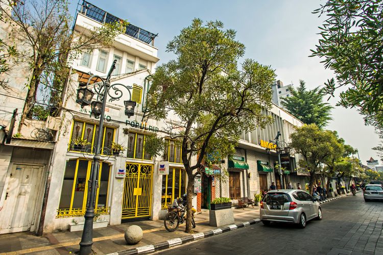 Jalan Braga Bandung.