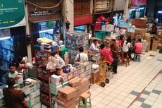 Pemilik Apotek Pasar Pramuka Minta Masyarakat Tidak Khawatir Belanja Obat