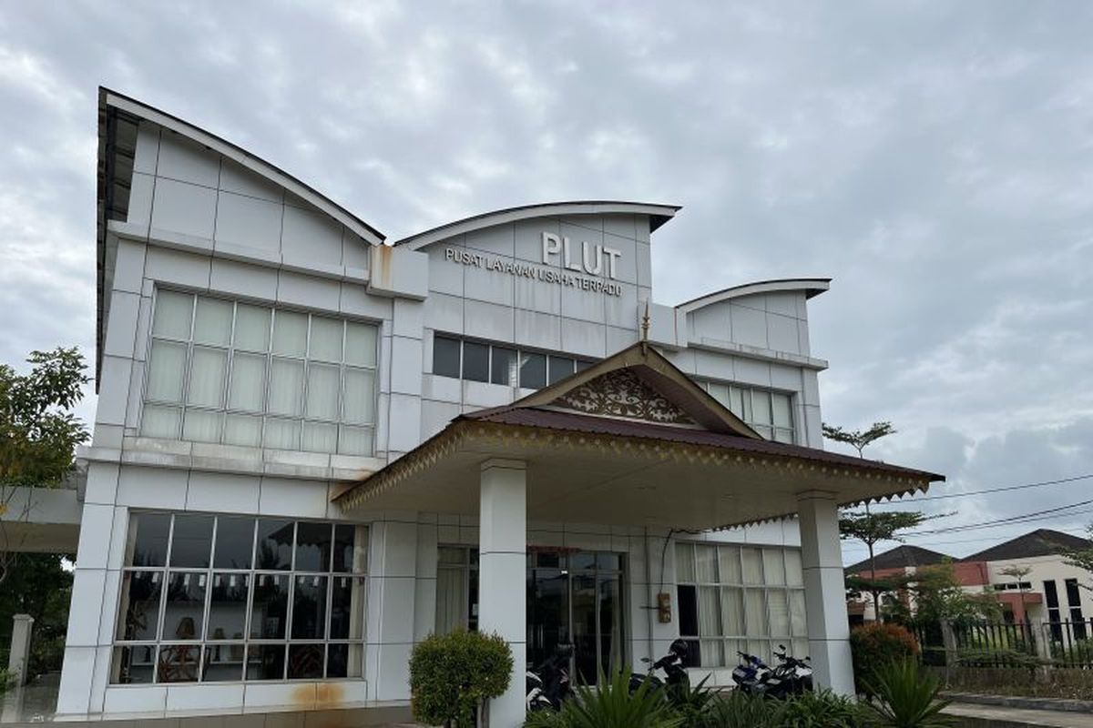 Gedung PLUT Batam, Kepulauan Riau.