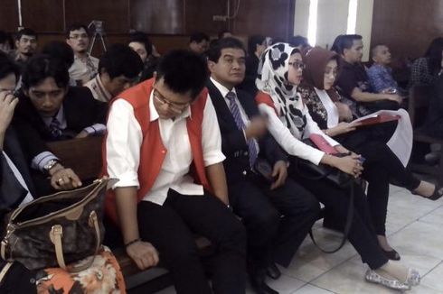 Hari Ini, Tujuh Saksi Diperiksa di Sidang Ade Sara