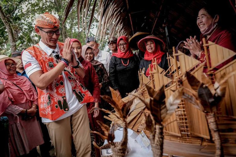 Menparekraf Sandiaga Uno Saat Berkunjung ke Desa Wisata Pekunden, Banyumas