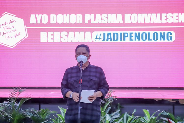 Pelaksana Tugas (Plt) Wali Kota Surabaya Whisnu Sakti saat membuka acara Gebyar Arek Suroboyo Wani Donor Plasma
