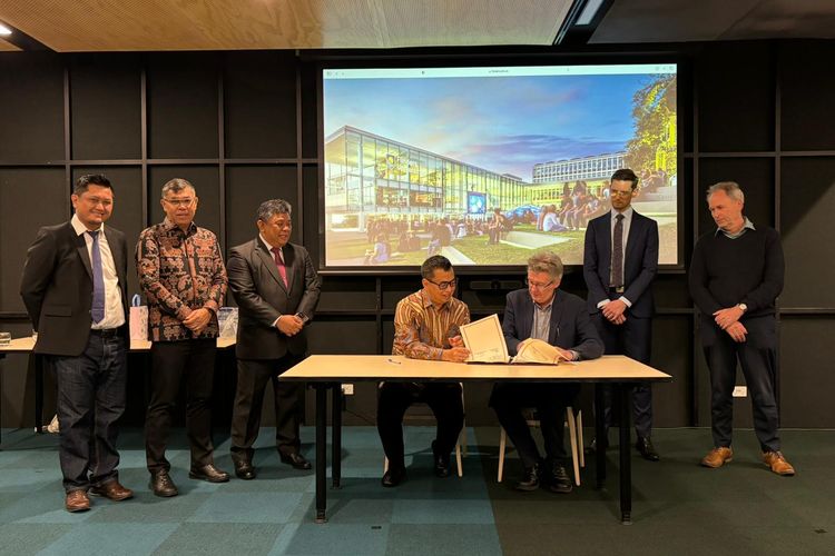Kementerian Kelautan dan Perikanan (KKP) menjalin kerja sama dengan Flinders University, Adelaide, Australia mengenai kajian warisan budaya maritim.