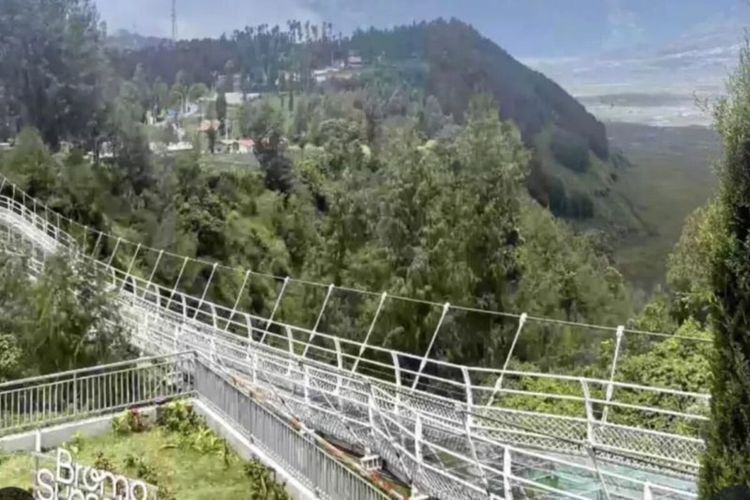 Jembatan Kaca Bromo Dibuka Akhir Juni 2026 Saat Libur Sekolah