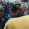 KRL Padat, Masih Ada Penumpang yang Belum Gunakan Masker