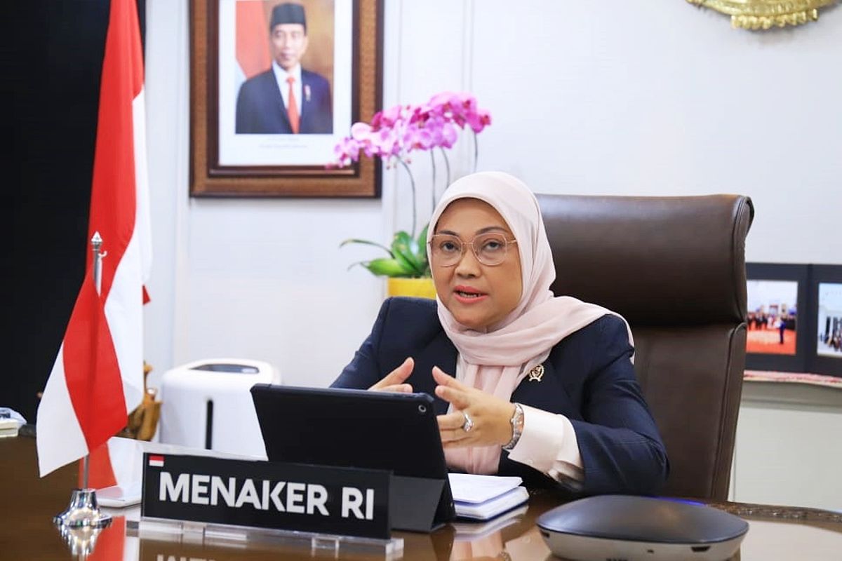 Menteri Ketenagakerjaan (Menaker) Ida Fauziyah memastikan pembuatan kartu kuning atau kartu tanda bukti pendaftaran pencari kerja (AK/I) tidak dipungut biaya alias gratis. Hal tersebut disampaikan Menaker Ida di Jakarta pada Sabtu (19/6/2021).
