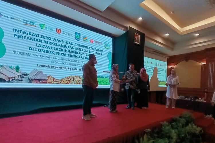 Peluncuran program Universitas Bakrie Matching Fund Kedaireka 2022 ?Integrasi Zero Waste dan Agrowisata Dalam Pertanian Berkelanjutan Melalui Budidaya Larva Balck Soldier Fly (BSF)? pada Rabu, 5 Oktober 2022 di Mataram, NTB. 