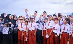 Pemkot Pekanbaru Gelontorkan Beasiswa RPL Rp 3 Juta dan Naikkan Tunjangan Guru Honorer