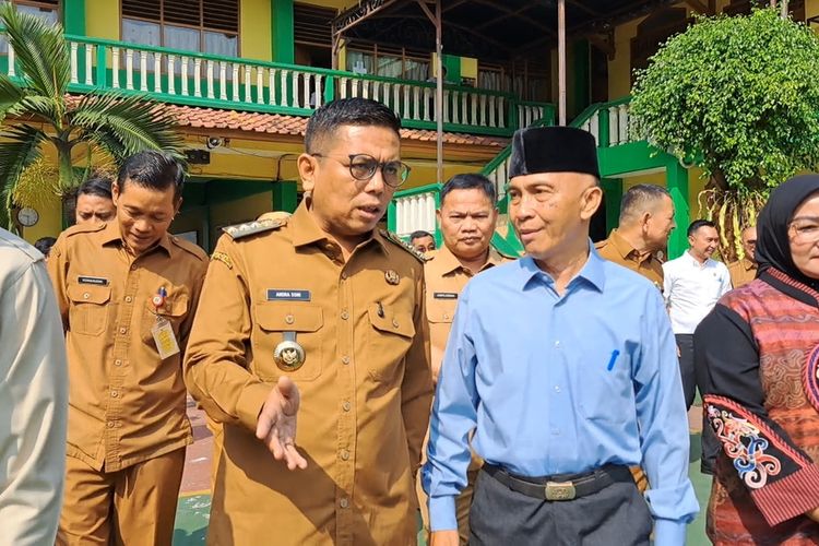 Guru-guru Sekolah Gratis di Banten Didorong Dapat Insentif Tambahan