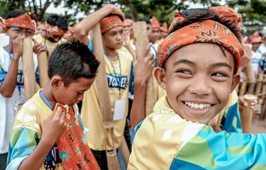 Bambu Tada Sukses Bikin Meriah Festival Morotai 2019 Halaman all ...
