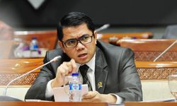 Anggota Komisi III: Bila Ravio Patra Bukan Penyebar Berita Hasutan Sebaiknya Buktikan