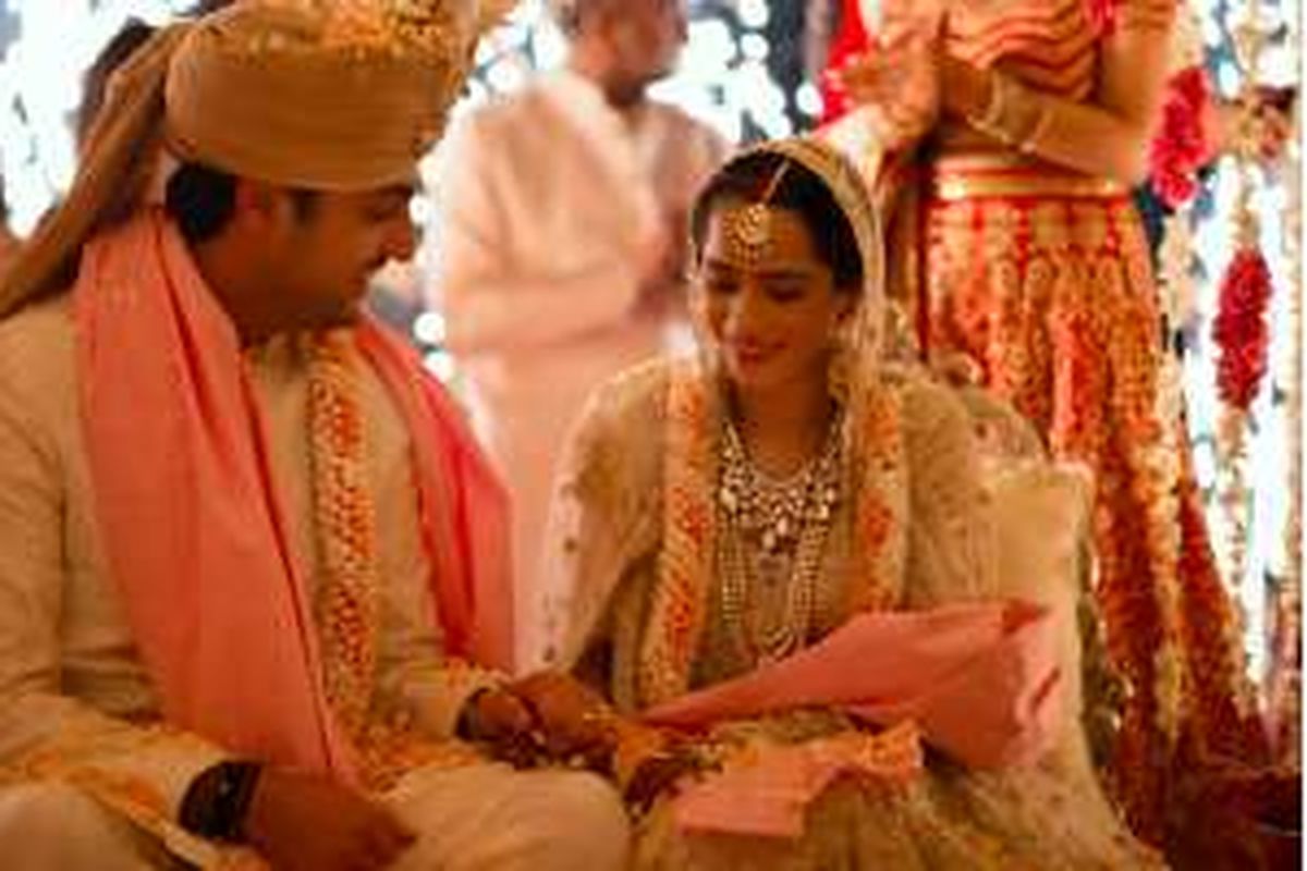 Pernikahan Kresha Bajaj dengan Vanraj Zaver.