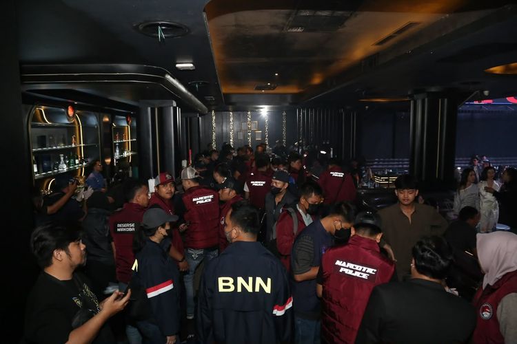 Ratusan Polisi dan BNN Gerebek Kelab Malam di PIK, 9 Orang Positif Narkoba