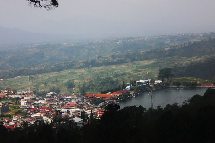  Dibuka sebulan lalu jalur klasik pendakian Gunugn Lawu Pos Singo Langu mejanjikan pemandangan yang lebih indah dan sunrise yang lebih awal bisa dinikmati.