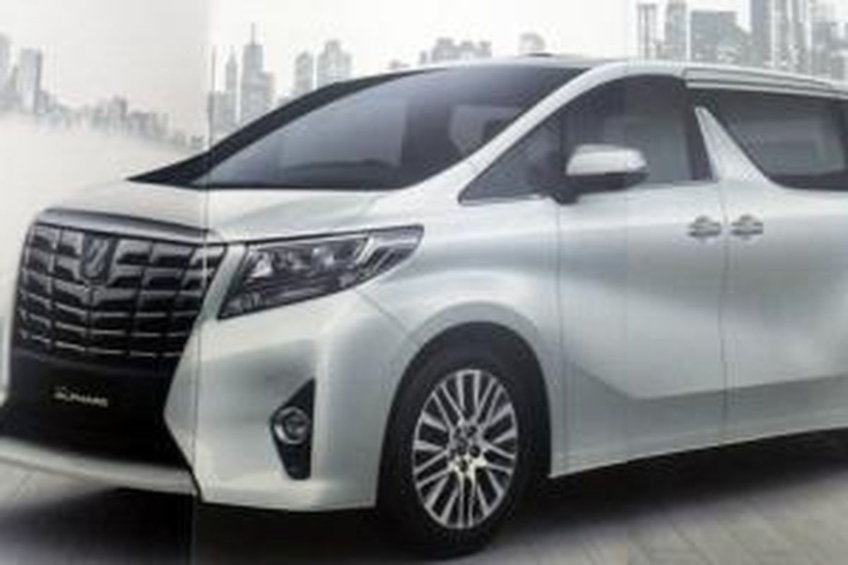 Hasil jepretan dari brosur yang menunjukkan tampang Toyota Alphard terbaru di Indonesia.