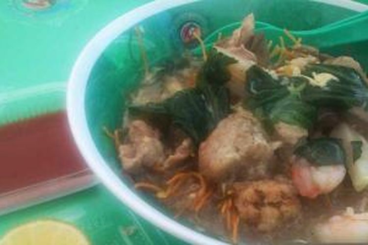 Mie Kering atau yang lebih dikenal dengan Mie Titi