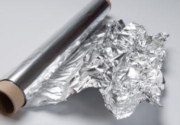 6 Fungsi Lain Aluminium Foil untuk Keperluan Rumah 