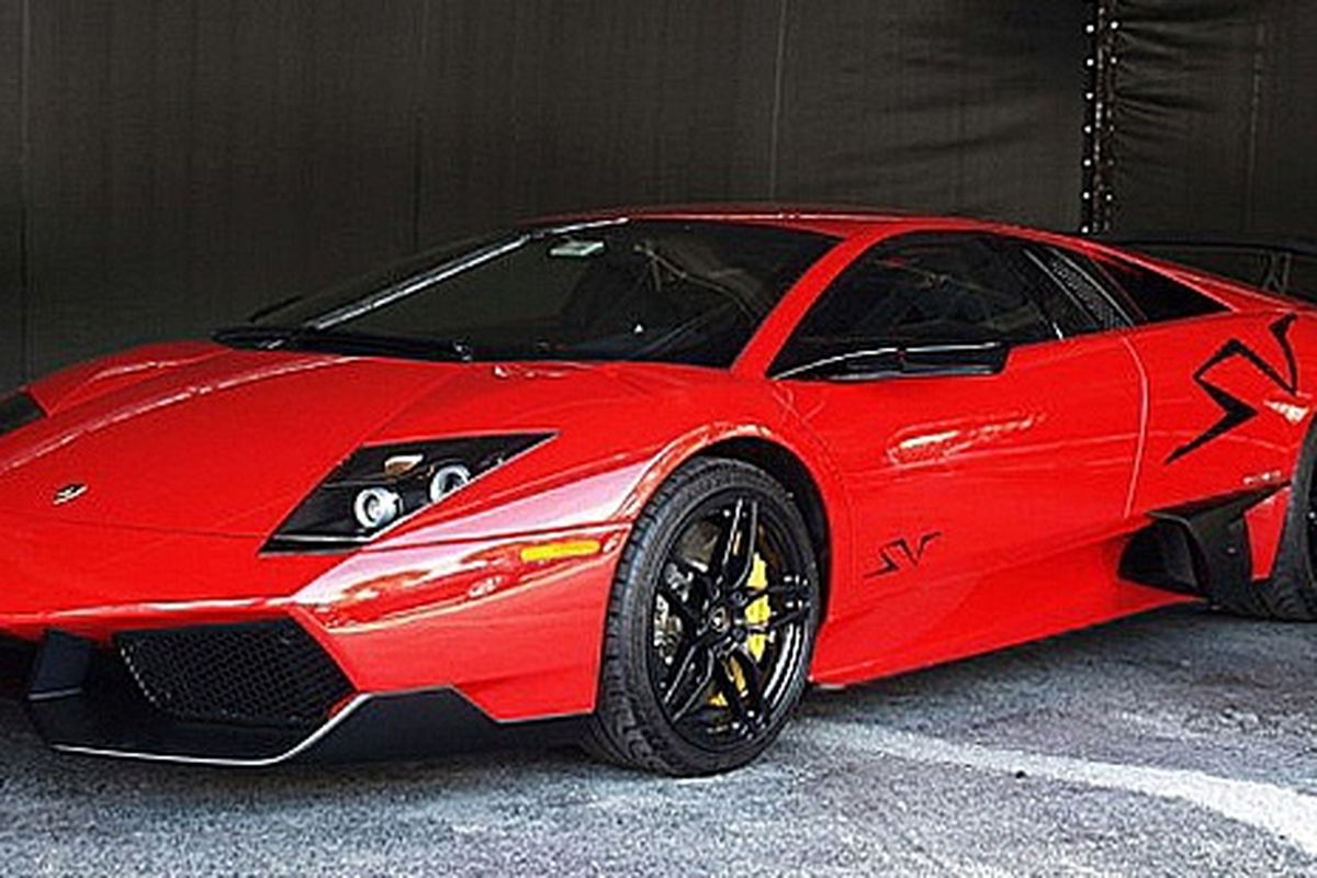 Murcielago LP670-4 Super Veloce Merah