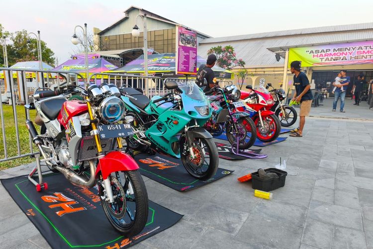 Kian Minim Asap, Lini Oli Samping Ini Penuhi Standar Baru